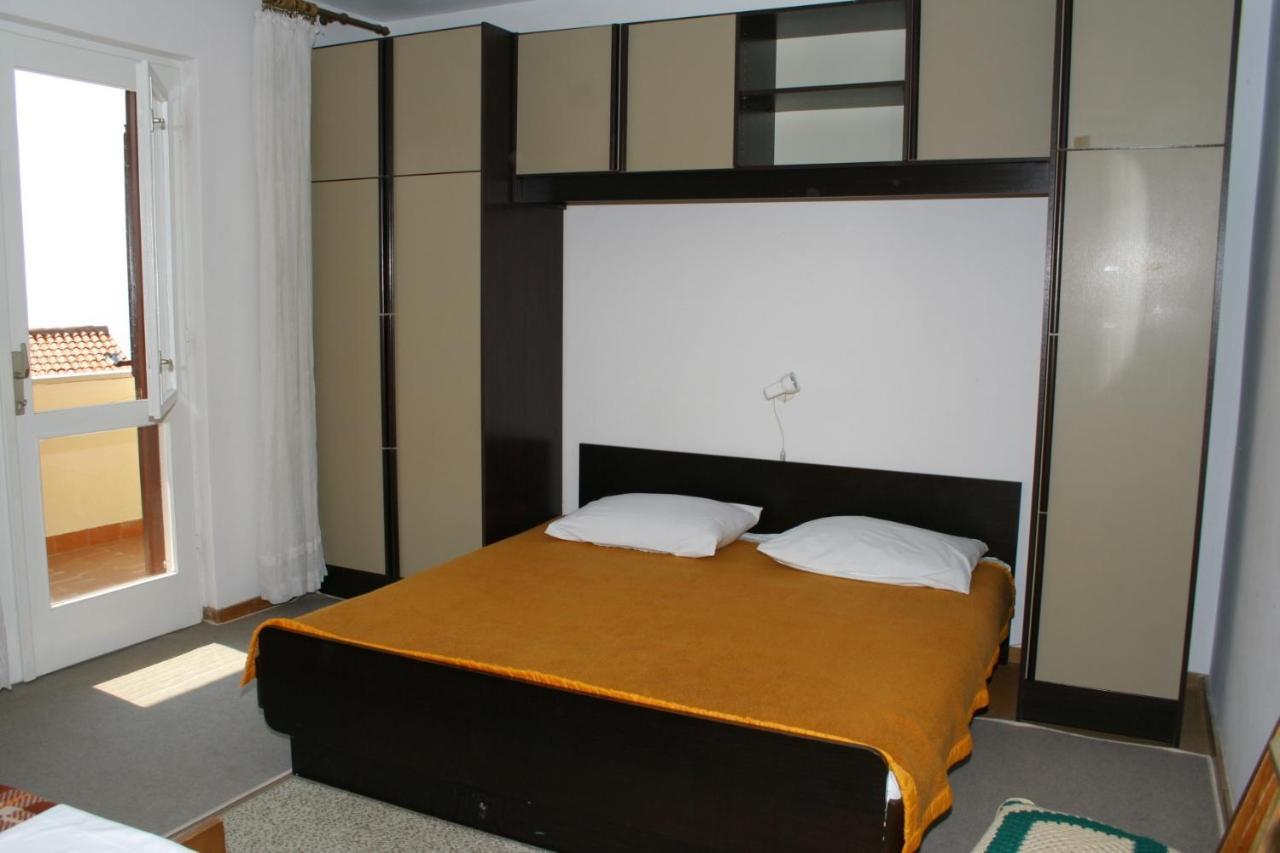 Apartments By The Sea Podgora, Makarska - 518 Buitenkant foto